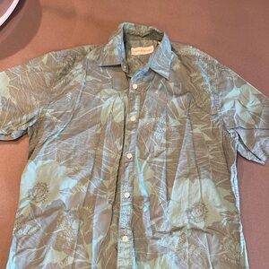 Men’s small tropical shirt
